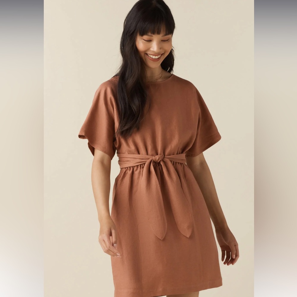 Vetta convertible wrap mini dress in clay size medium new with tags nwt